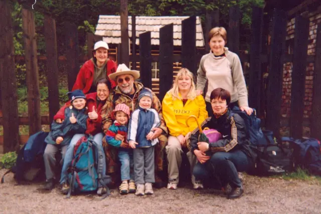 2004